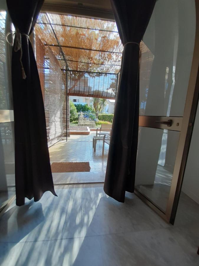 La Gran Dama Bed & Breakfast Розето дели Абруци Екстериор снимка
